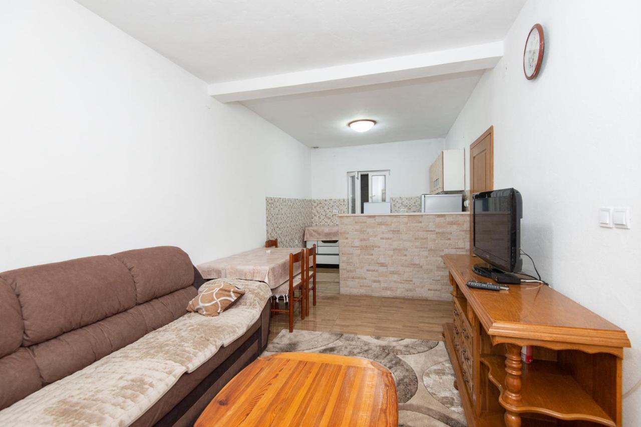 Apartment Tanja Mrcevac Buitenkant foto